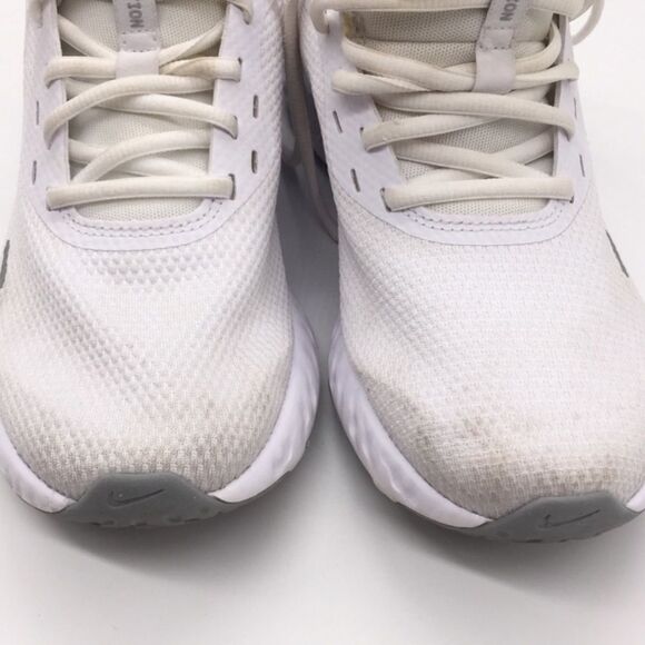 Nike Revolution 5 in white size 8.5 - Picture 2 of 12